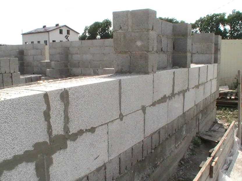 Что нужно знать о бетонных блоках для строительства дома