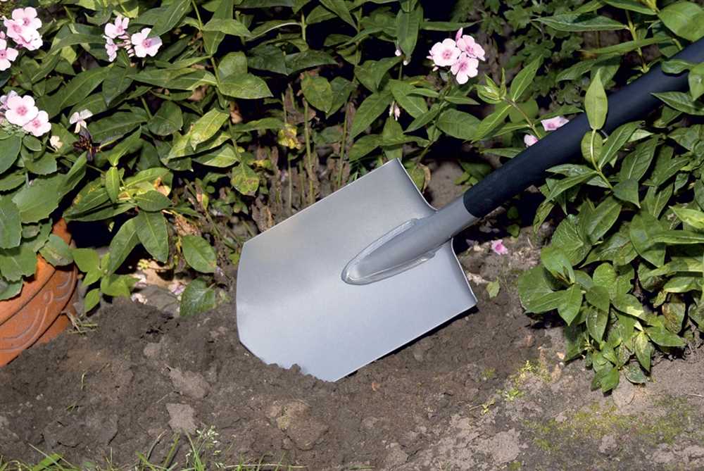 Лопата: необходимый инструмент для всех видов работ