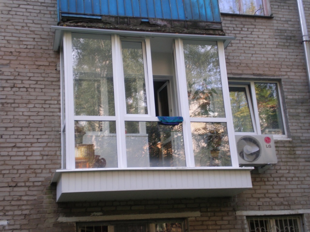 Французский балкон. Металлопластиковые окна