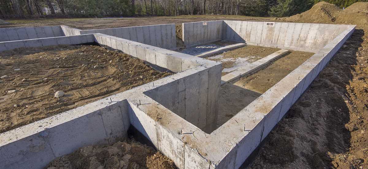 Цокольный этаж из бетона: строительство и преимущества